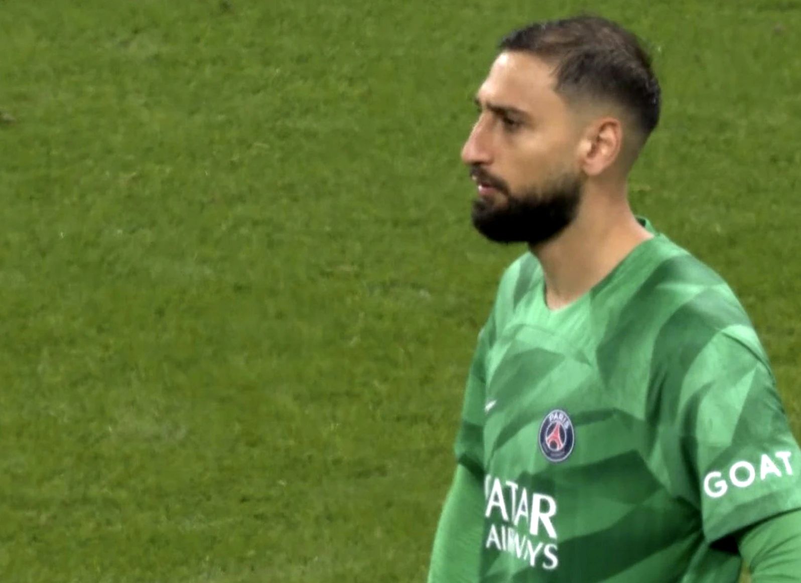 罗马诺解释, 冠三冠王之, 钱多多