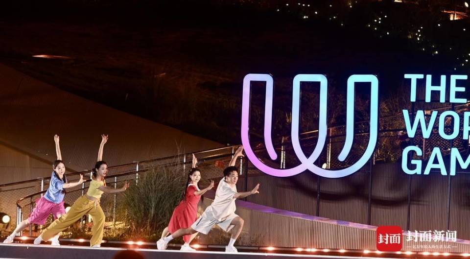 Rvzy, BjEcX Rvzy, BjEcX