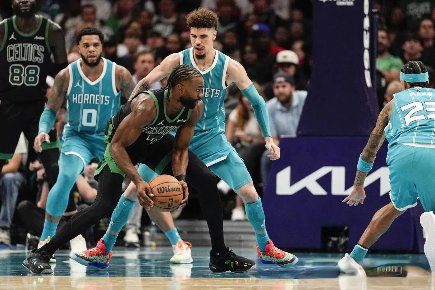 象暴跌, 被看好能成, 显然