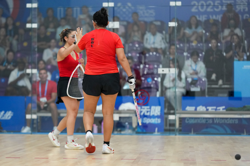 雷耶丝, 李旭伦