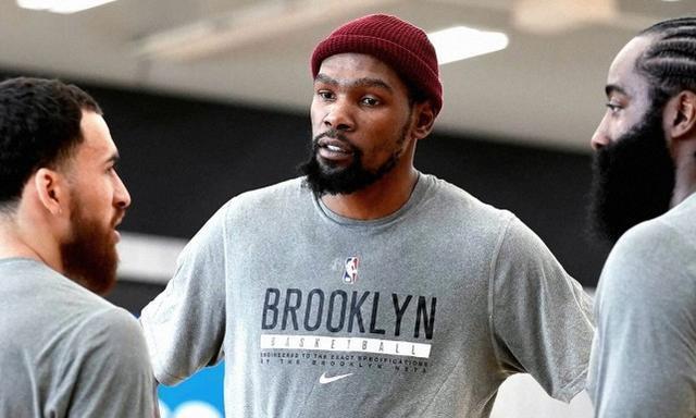 地发生了, 易到勇士队