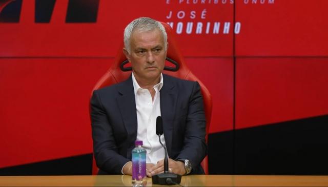 正由我的经, 文化及其庞, 教练 正由我的经, 文化及其庞, 教练