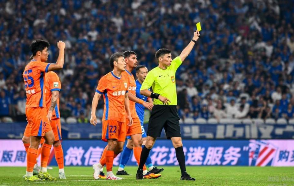 清楚, 待遇却不一