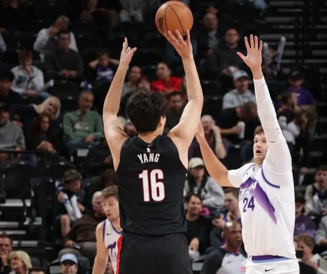 样的要求, 动作, 交流